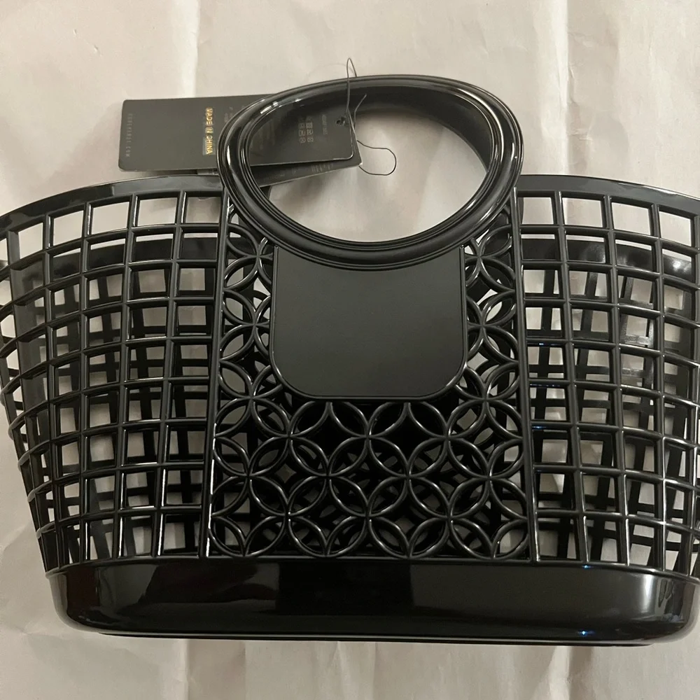 Forever 21 🖤🖤🖤Chic Jellie Bag - NWT